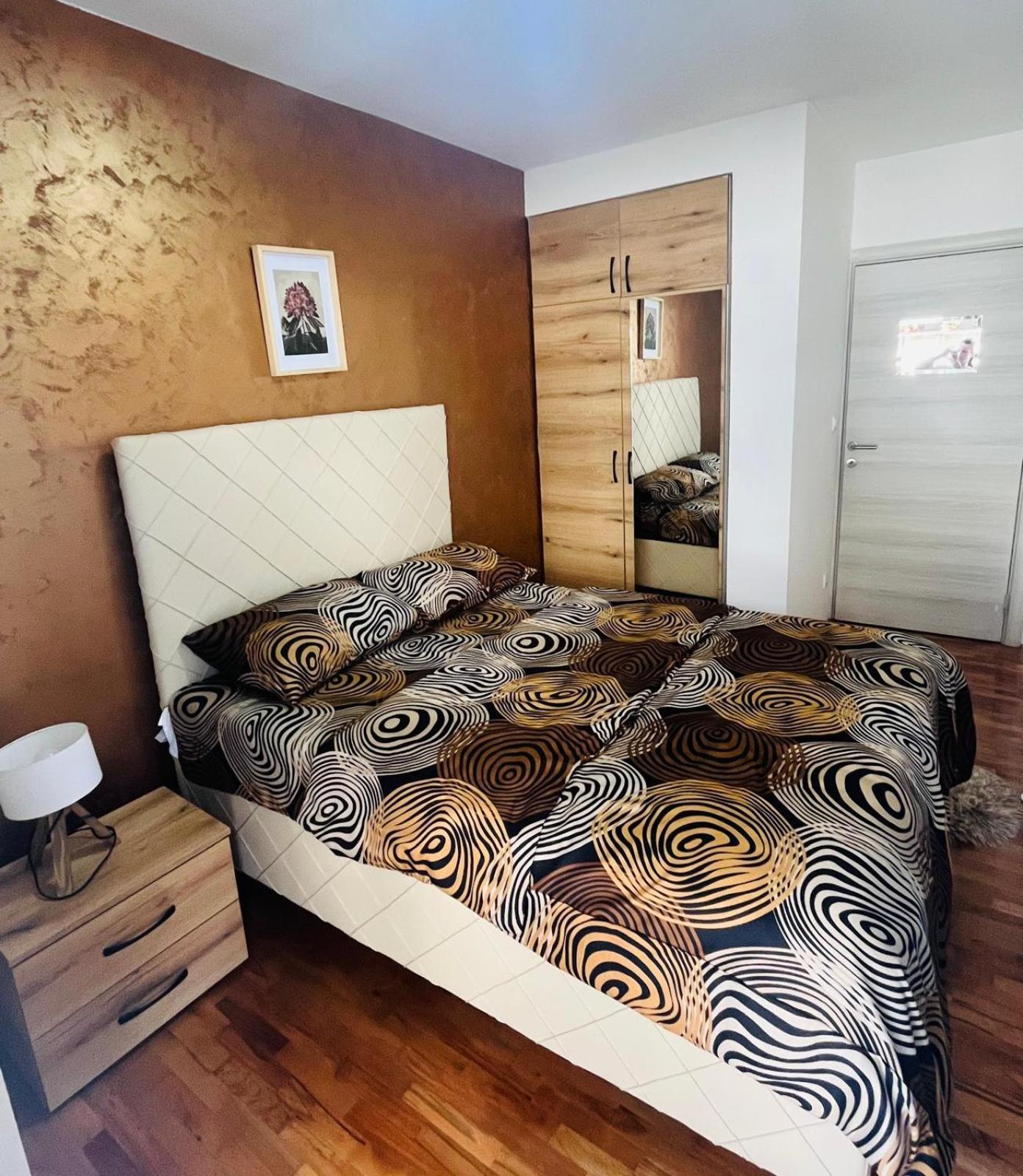 Apartman Lux Vranje Kültér fotó